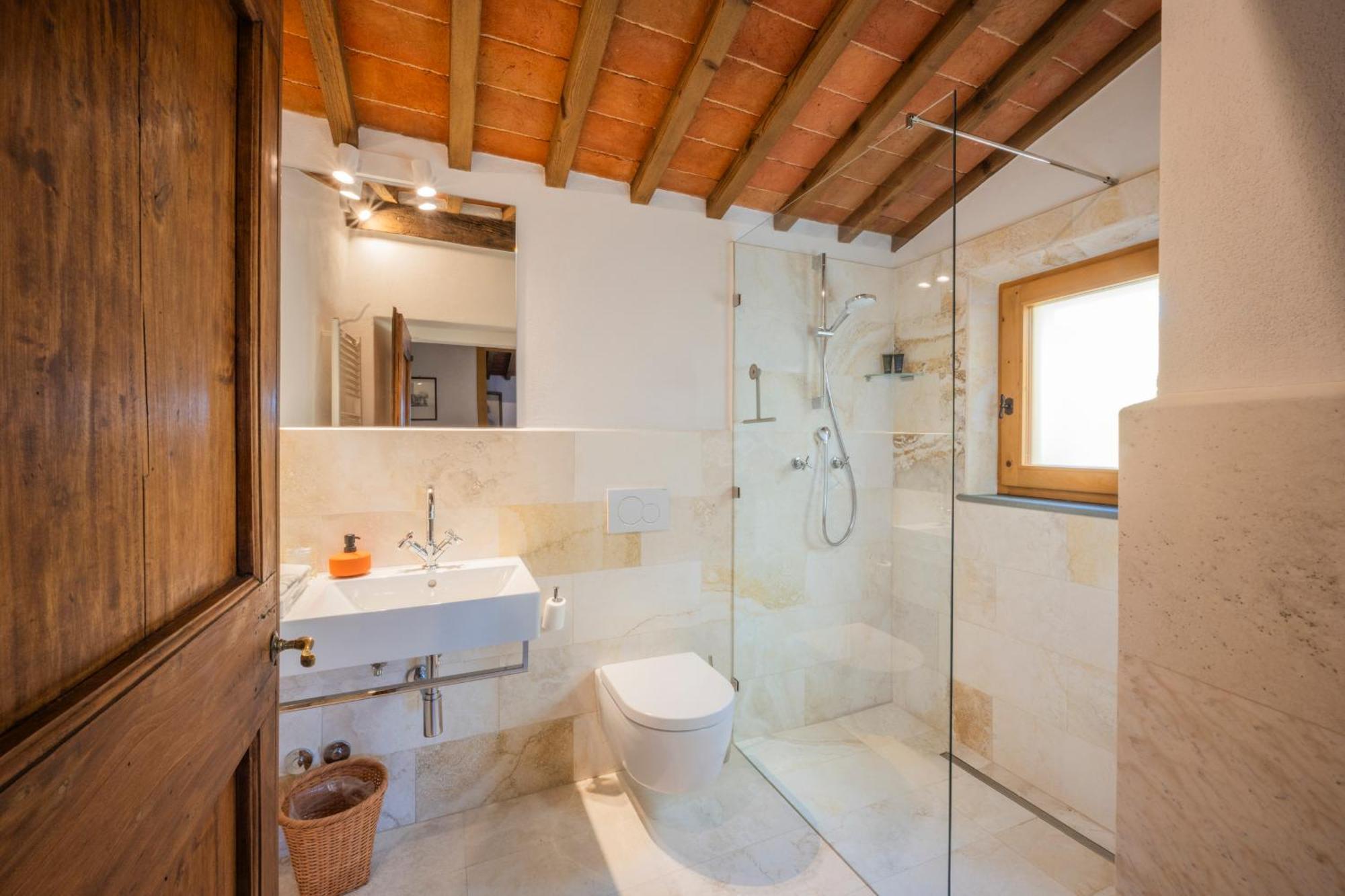 Savignola Paolina Farm stay *